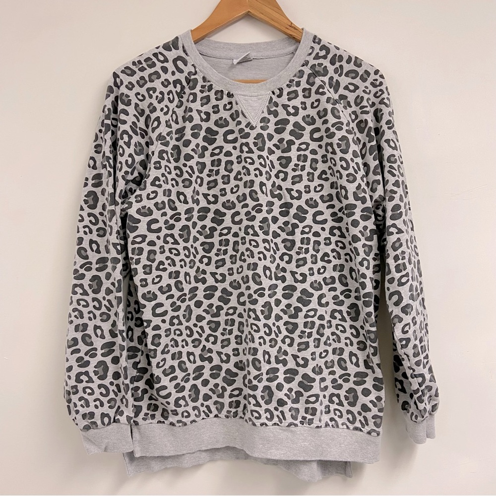 Little Bipsy Gray Leopard Cheetah Print Pullover Crewneck Sweatshirt Size M